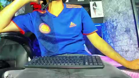 Axell Cross2 online show from June 18, 1:11 am