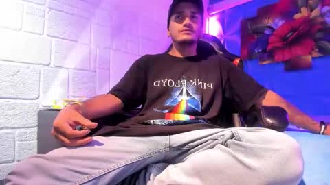Snapshot of axell_cross2 chatting on October 23, 2:02 am Axell Cross2 online show from October 23, 2:02 am
