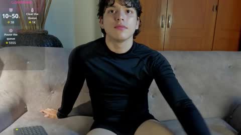 Axel Raven online show from October 2, 7:12 pm