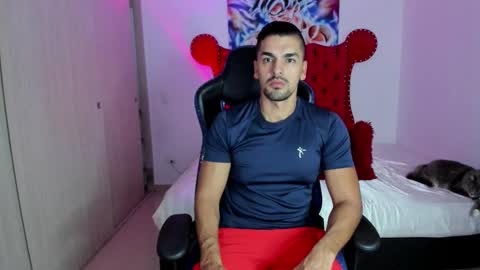 Axel online show from March 25, 11:17 am