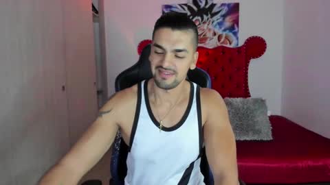 Axel online show from April 16, 11:32 am