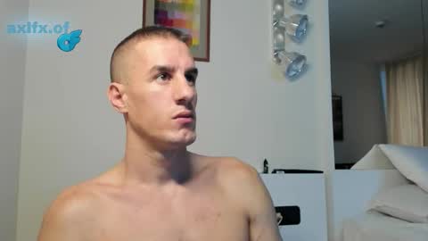 Axl online show from November 13, 4:15 am