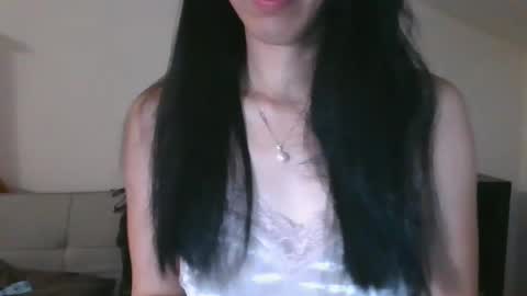 axue online show from June 9, 9:58 pm