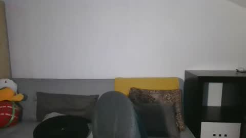 axue online show from April 25, 8:06 pm