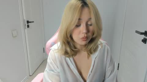 ayane_deimur online show from January 6, 7:24 pm