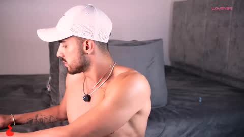 AYDAN STIVEN OF AYDANSTIVEN online show from February 24, 7:06 pm