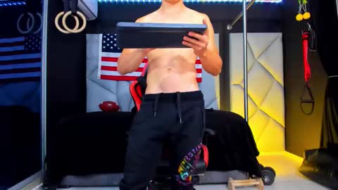 Ayden Miller online show from March 7, 1:27 am