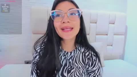 ayllin  online show from November 24, 12:37 pm