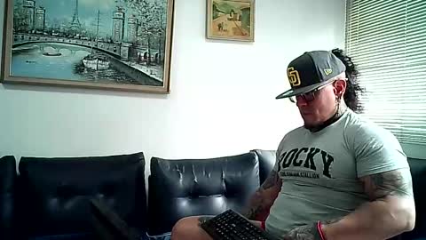 Ayrton naffah2 online show from December 2, 7:01 pm