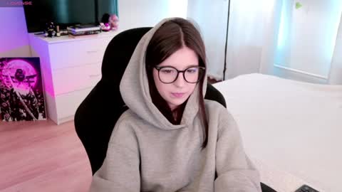 Azaliya online show from June 18, 9:14 am