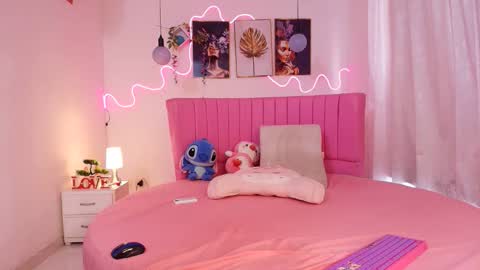 PRINCESS AZUL. online show from November 24, 9:24 pm