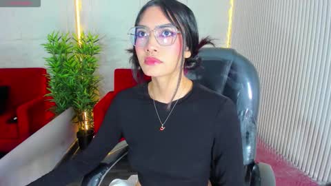 Azura online show from November 11, 8:00 pm