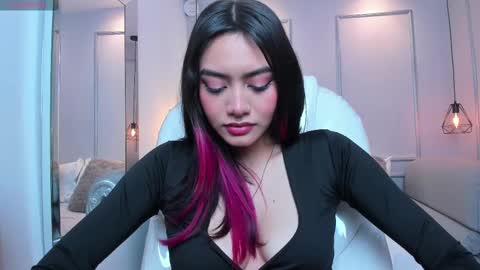 Azura online show from March 12, 7:36 pm