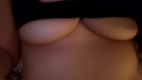 Snapshot of b8rb13 chatting on February 26, 3:46 am b8rb13 online show from February 26, 3:46 am