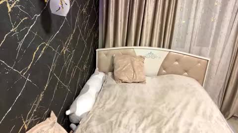 Anny Simpson online show from November 4, 2:18 pm