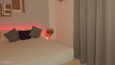 Snapshot of babesexy19_ chatting on September 17, 12:58 am itzell  online show from September 17, 12:58 am