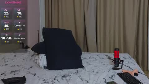 Lina online show from February 10, 9:15 pm