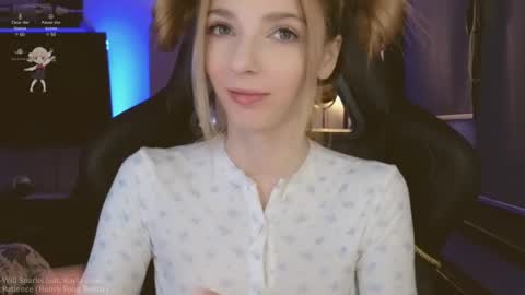 Snapshot of baby_gopn1k chatting on February 13, 5:05 am baby gopn1k online show from February 13, 5:05 am