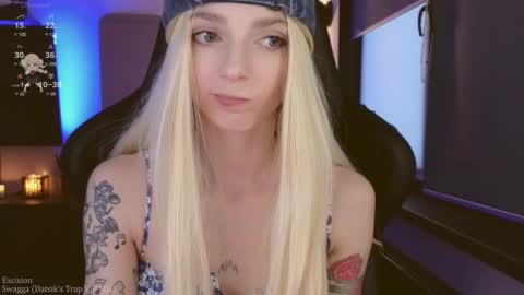 Snapshot of baby_gopn1k chatting on February 14, 2:54 pm baby gopn1k online show from February 14, 2:54 pm