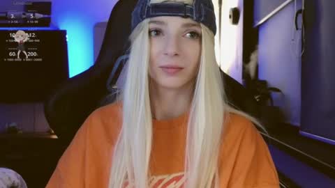 Snapshot of baby_gopn1k chatting on February 6, 5:14 am baby gopn1k online show from February 6, 5:14 am