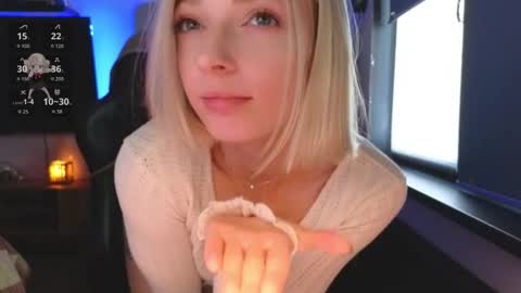 Snapshot of baby_gopn1k chatting on September 23, 5:12 am baby gopn1k online show from September 23, 5:12 am