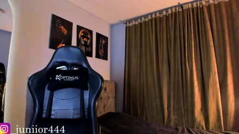 Junior       Independent Model online show from April 19, 2:56 am