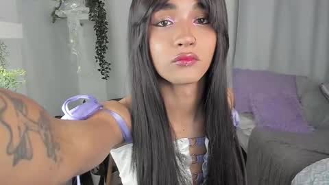 Snapshot of baby_kaliope chatting on October 10, 6:52 am Kaliope online show from October 10, 6:52 am