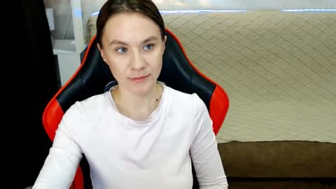 baby_kitte online show from January 14, 3:36 am