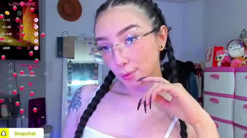 lily online show from October 27, 2:50 pm