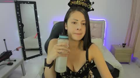 Dulce  Stefa  online show from November 25, 2:43 am