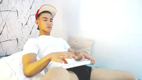 ANDY online show from April 15, 11:27 pm