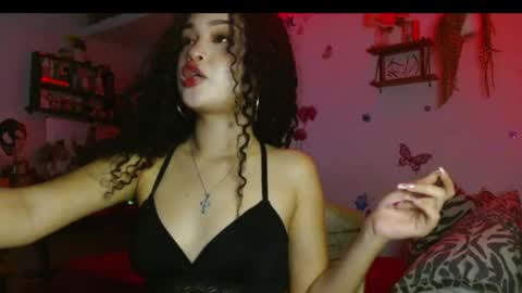 babybombom08 online show from April 1, 11:12 pm