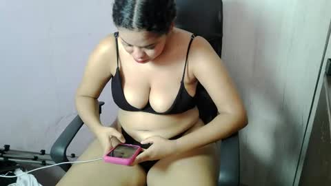 babyboobsx333 online show from July 30, 7:47 pm