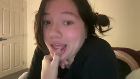 ava online show from January 15, 6:55 am