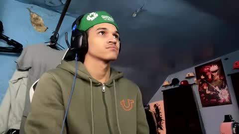 babyD online show from December 6, 4:19 am