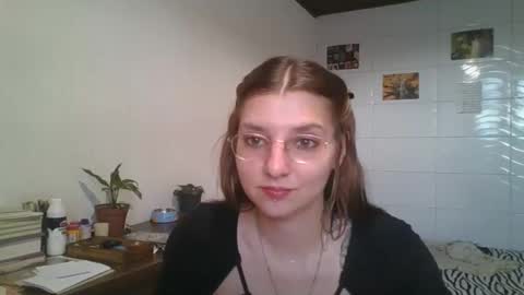 babydemon6 online show from December 3, 9:37 pm