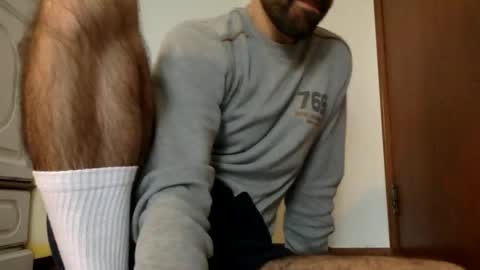 Snapshot of babyhardy chatting on February 15, 12:11 pm Tom A.    online show from February 15, 12:11 pm
