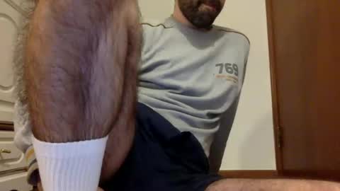Snapshot of babyhardy chatting on February 17, 11:11 pm Tom A.    online show from February 17, 11:11 pm