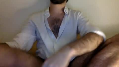Snapshot of babyhardy chatting on September 12, 10:12 pm Tom A.    online show from September 12, 10:12 pm