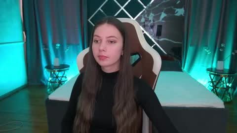 Lady Vi online show from April 14, 1:03 pm