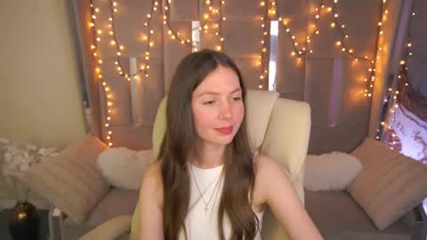 Lady Vi online show from April 20, 1:47 pm