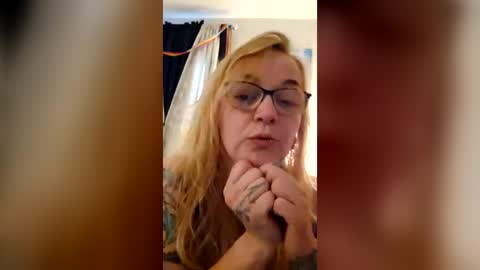 Babymommasmilk online show from June 26, 4:45 pm