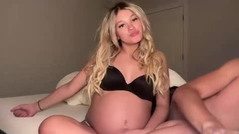 babymorgann online show from October 6, 2:40 am