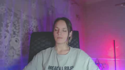 Sonya online show from December 5, 7:55 pm