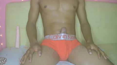 badaddo910342 online show from January 13, 11:51 am