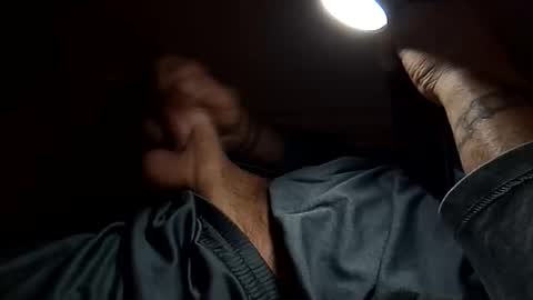 badasswolf1 online show from December 26, 6:09 am