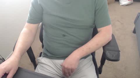 baddaddy77 online show from April 12, 9:41 pm