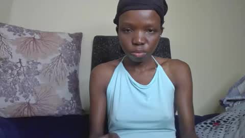 baddie_floxxy online show from April 11, 2:38 am