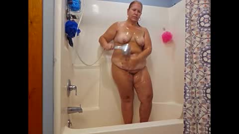 Badgirlpr online show from November 9, 6:39 am