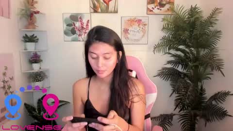 Joshaine online show from April 19, 6:43 pm